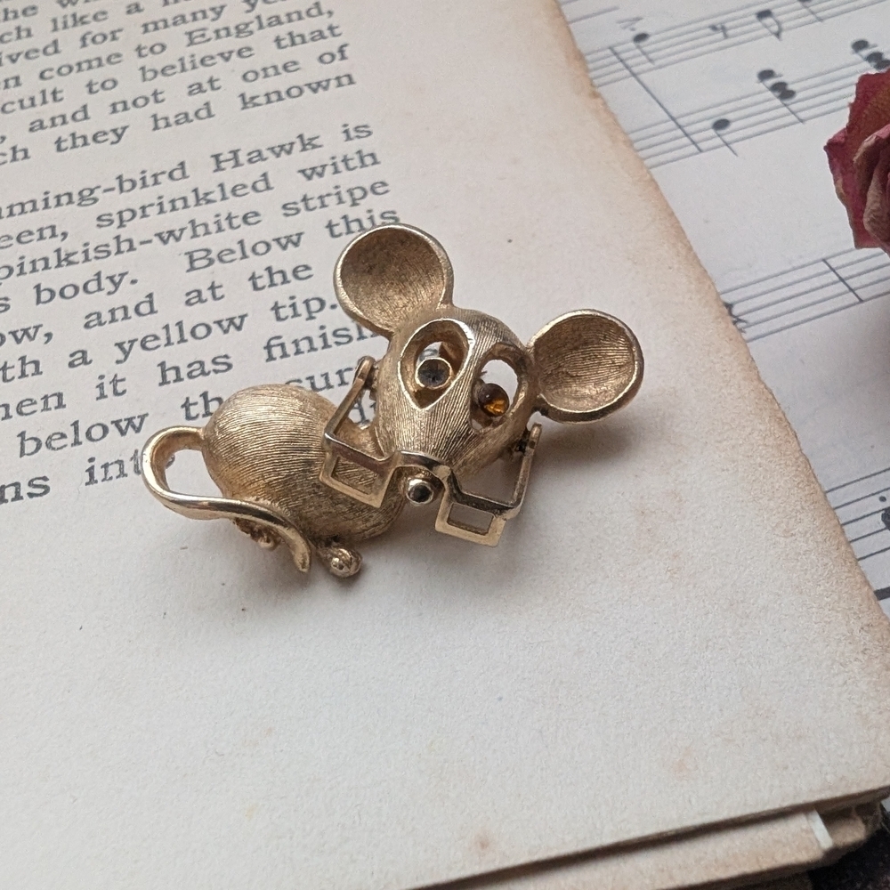 Gold Mouse Brooch with Gemstone Eyes